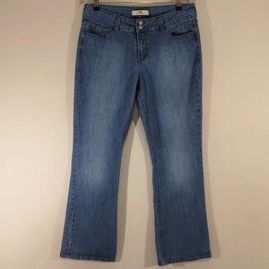 Levi's 526 Slender Bootcut Jeans
